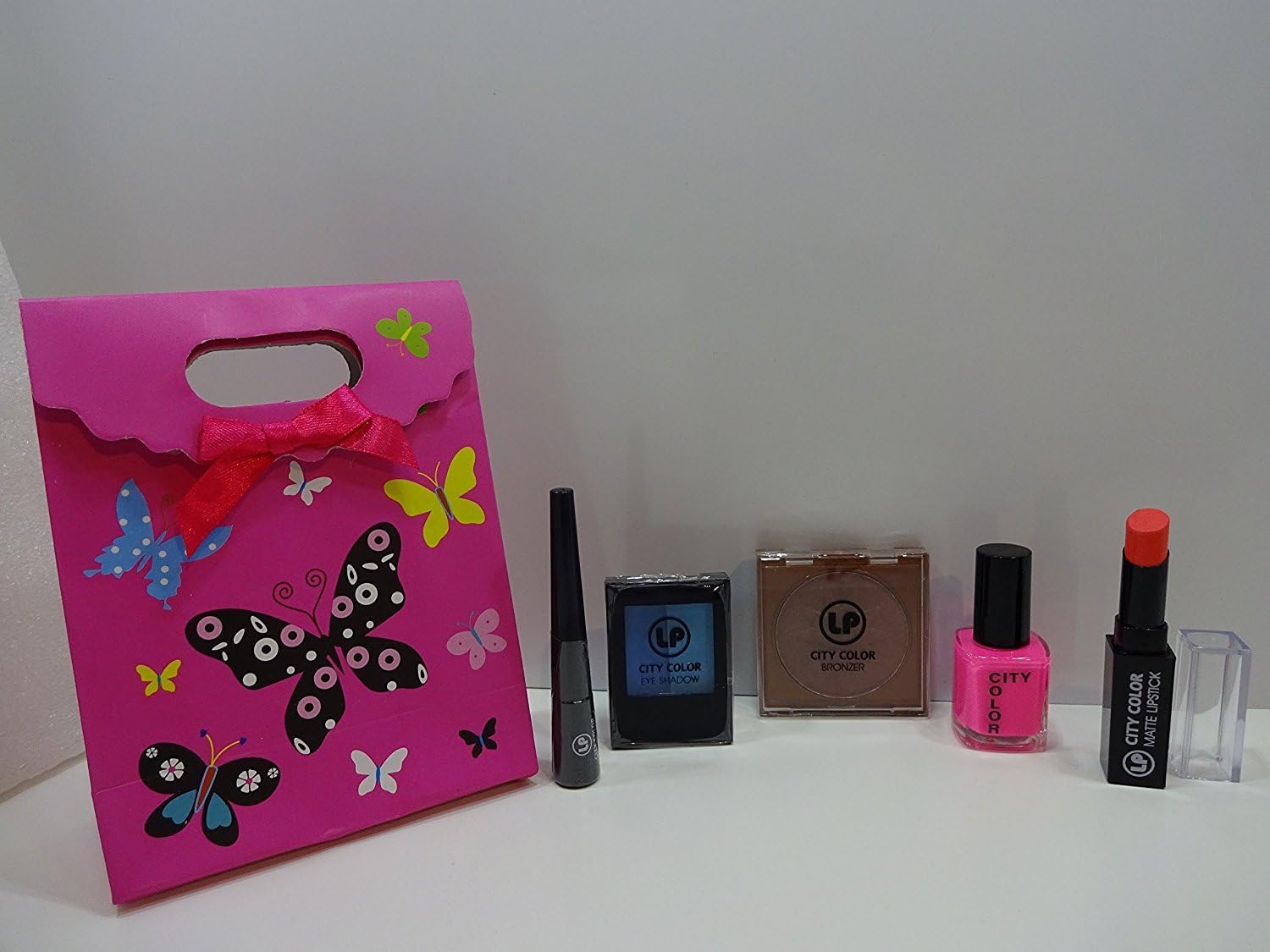 City Color 5pc Make Up Gift Box Gift Set ~ Nail Polish, Eyeshadow, Eyeliner, Lipstick & Bronzer Set ~~~ 27~~~~ by City Colour