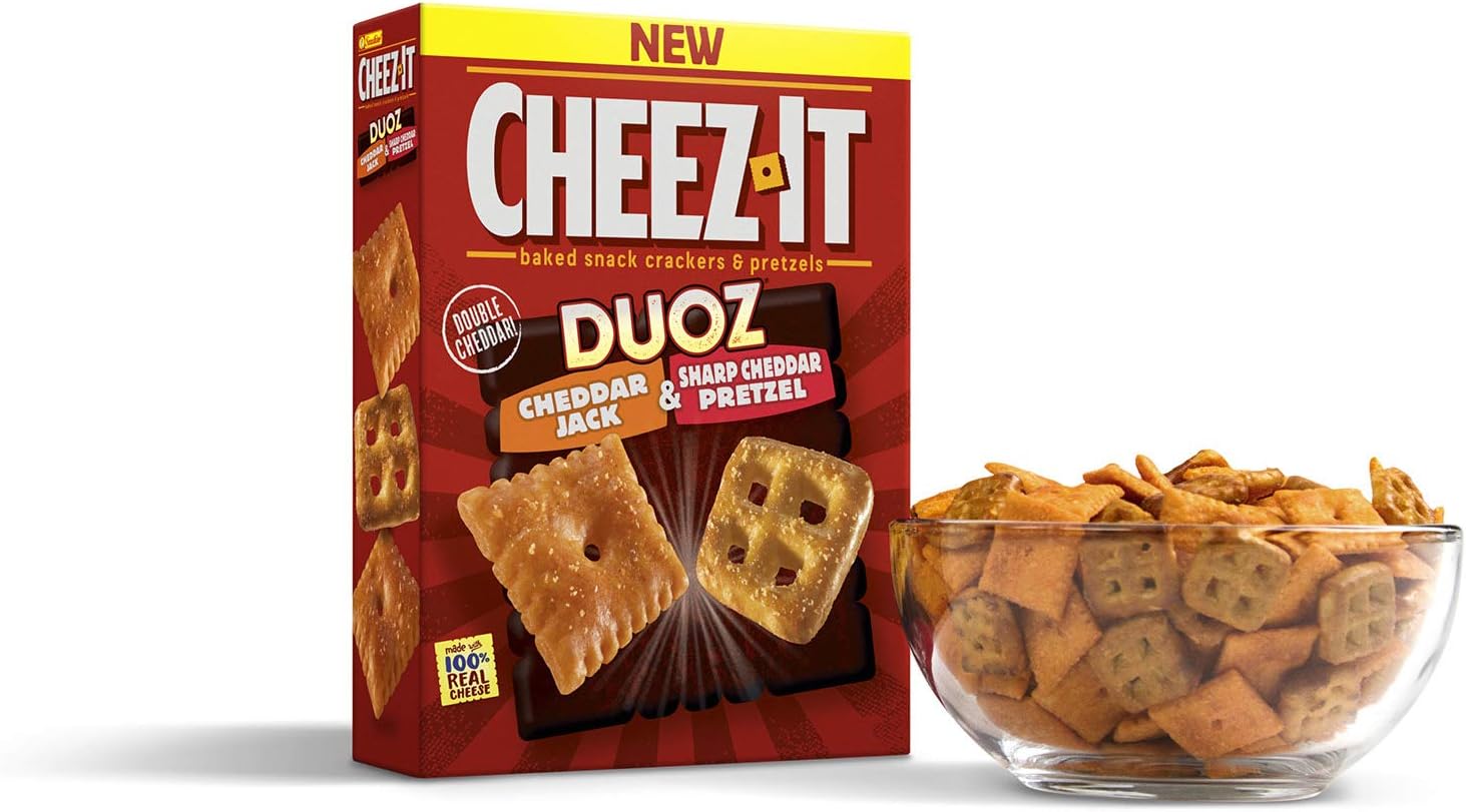 Cheez - It Duoz Cheddar Jack & Sharp Cheddar Pretzel - Baked Snack Crackers and Pretzels - 255g Box