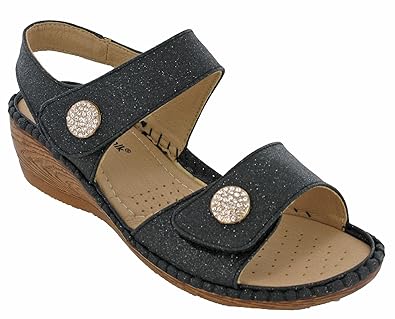 cushion walk sandals uk