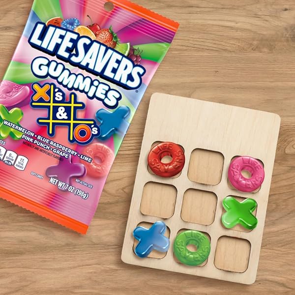 LIFE SAVERS GUMMIES X’S & O’S GUMMY CANDY GAME NIGHT FAMILY GAME SNACK, 7 OZ BAG