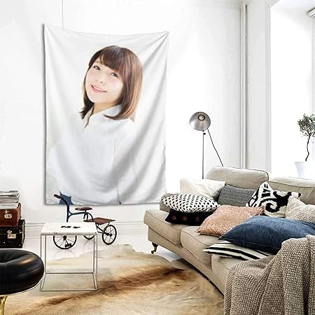 Amazon Co Jp 新田恵海 インテリア 壁掛け おしゃれ 室内装飾 多機能 寝室 カーテン おしゃれ 個性ギフト 新築祝い 結婚祝い プレゼント ウォール アート 102x152cm Generic