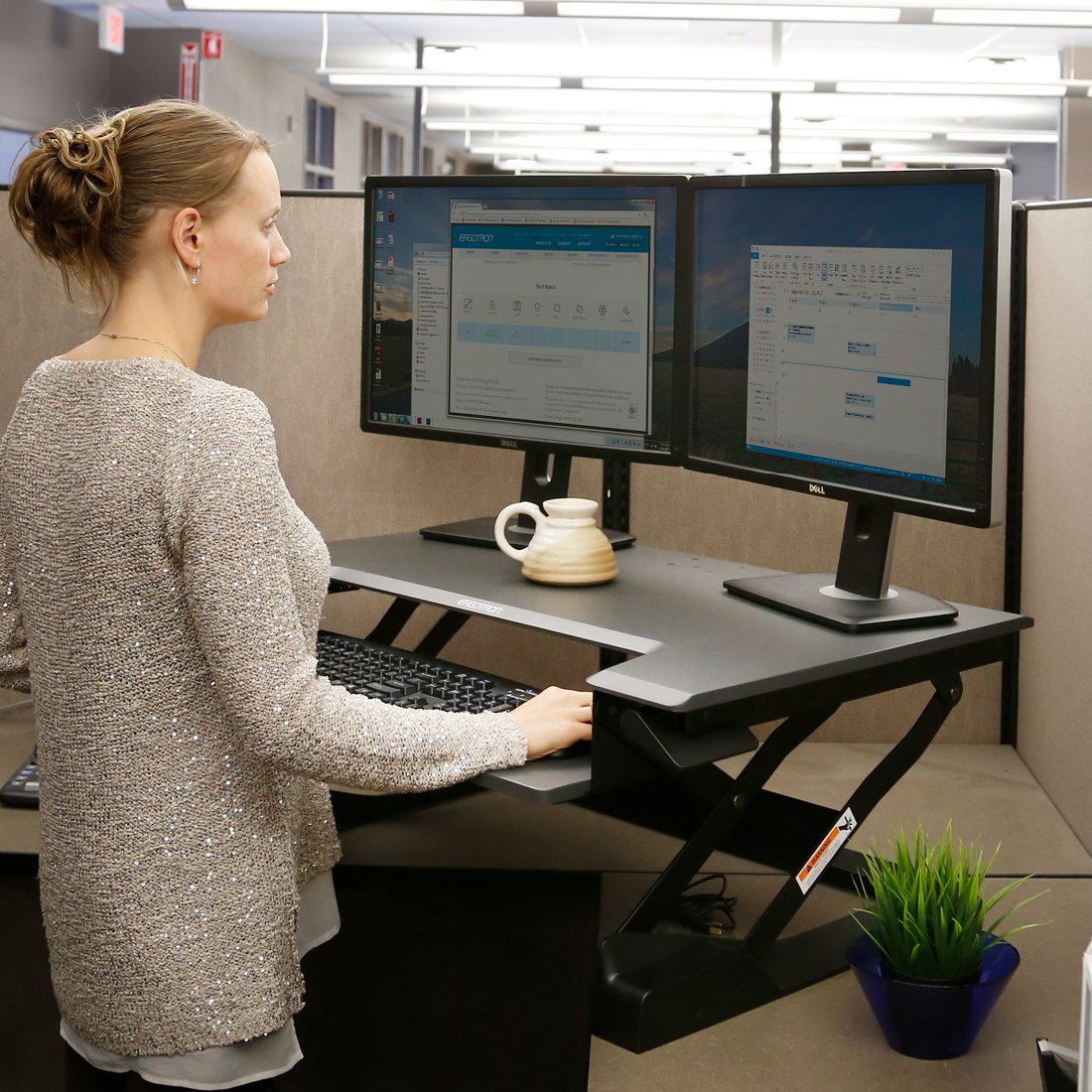 Ergotron WorkFitT SitStand Desktop Workstation Black 698833043976 eBay