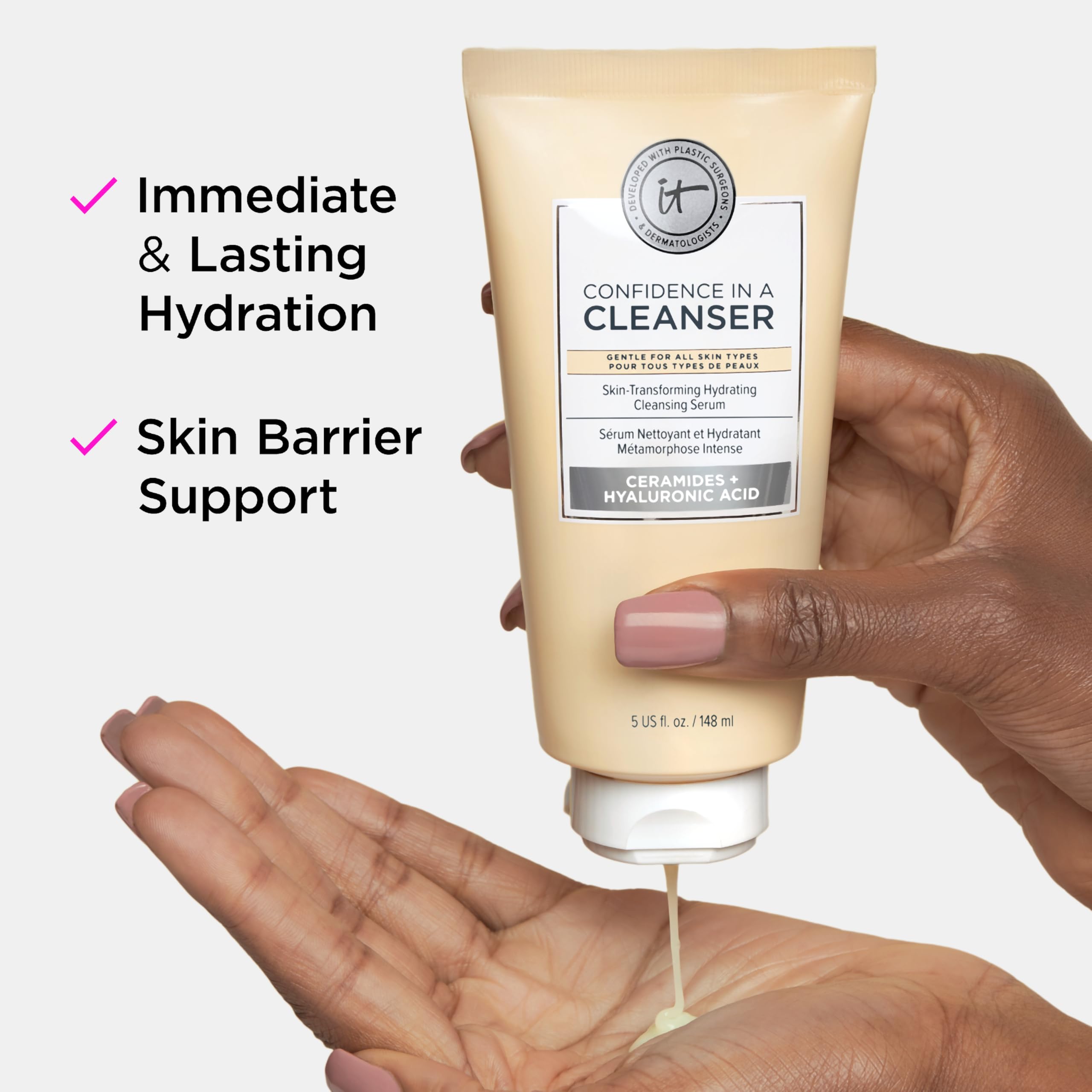 It Cosmetics Confidence in a Cleanser - Hydrating Serum Foaming Face Wash With Hyaluronic Acid & Ceramides, Gentle Makeup Remover, Skin Barrier Support, Non-Stripping, Sulfate-Free, For All Skin Types