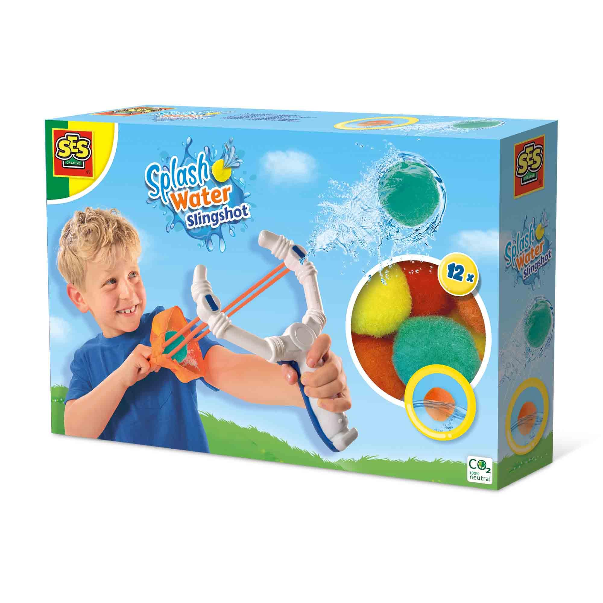 SES Creative 02315 - Splash water slingshot, easy to hold, includes 12 colourful splash balls