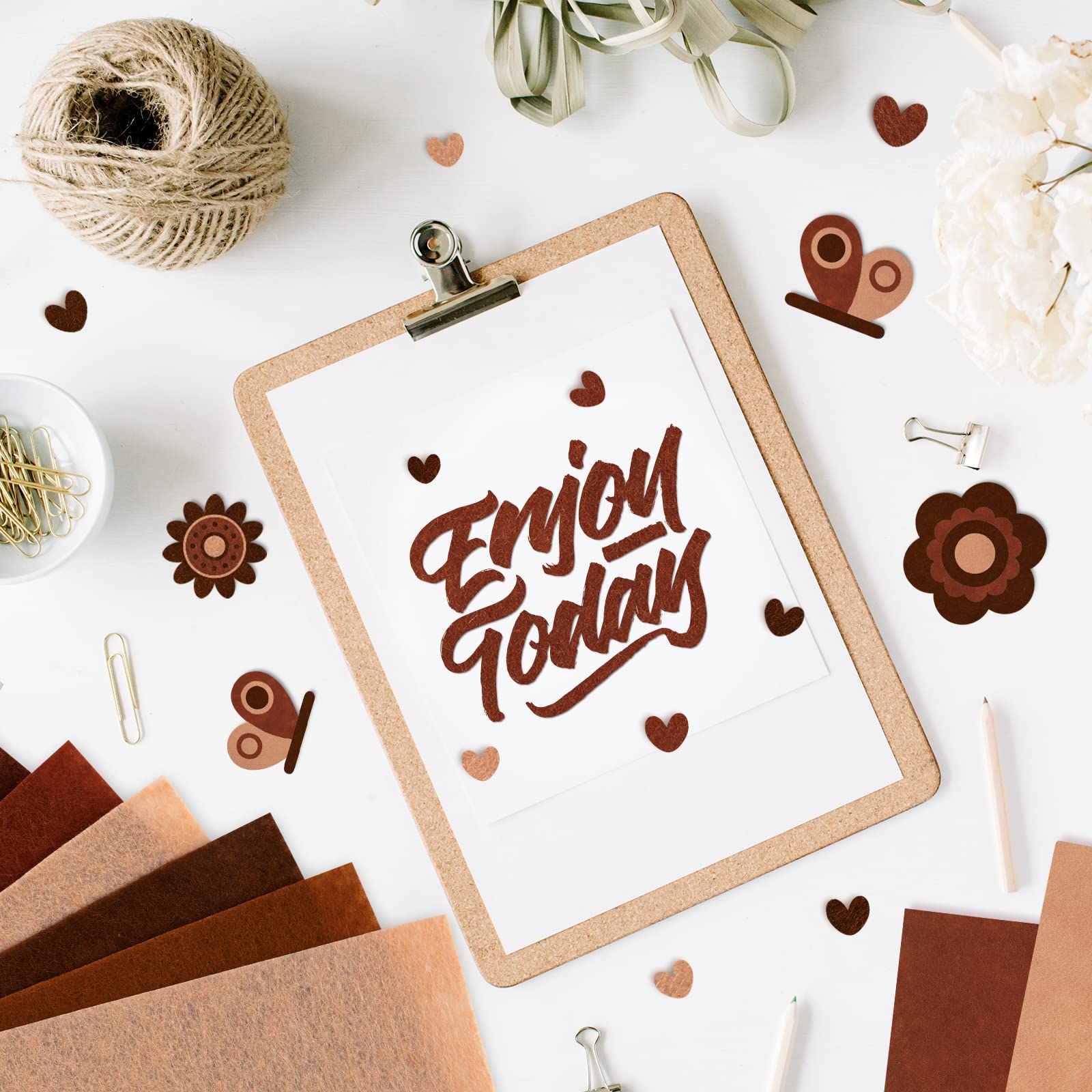 Whaline 18Pcs Felt Fabric Sheets Soft Thick Assorted Brown Craft Felt Pack for Autumn Thanksgiving Harvest DIY Craft Sewing Patchwork Art Projects, 3 Colors, 7.9 x 11.8 Inch