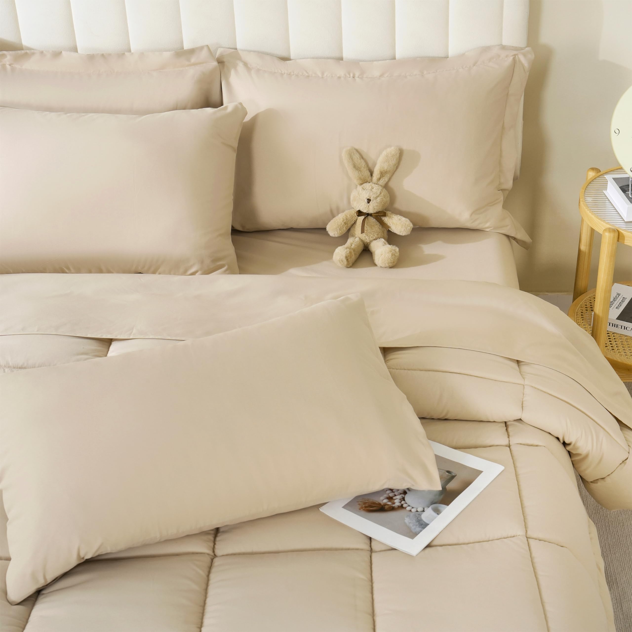 DOWNCOOL King Size Comforter Set, 7Pcs Bedding Comforter Sets Beige, All Season Down Alternative Bedding Comforter Sets with Comforter, Flat Sheet, Fitted Sheet, 2 Pillow Shams & 2 Pillowcases