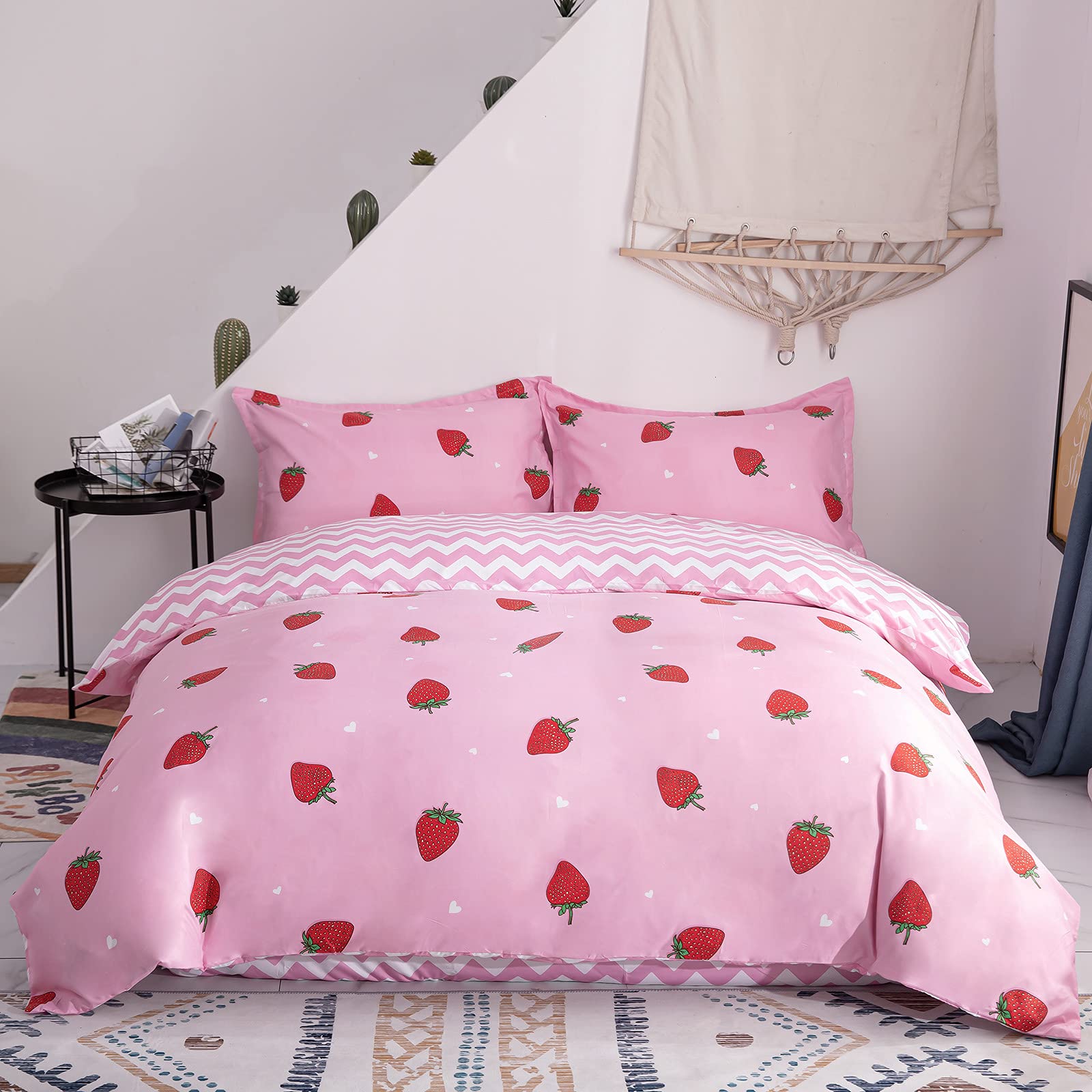 Morbuy Double Duvet Cover Set - Strawberry Bedding Microfibre with 2 Pillowcases | Girls Cute Reversible | Soft Comfy Easycare | Concealed Zipper
