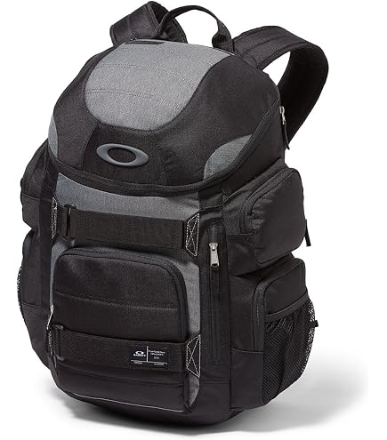 Amazon.com: Oakley Icon Backpack 2.0 - Blackout : Clothing, Shoes