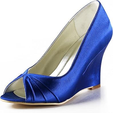 mens navy skechers trainers