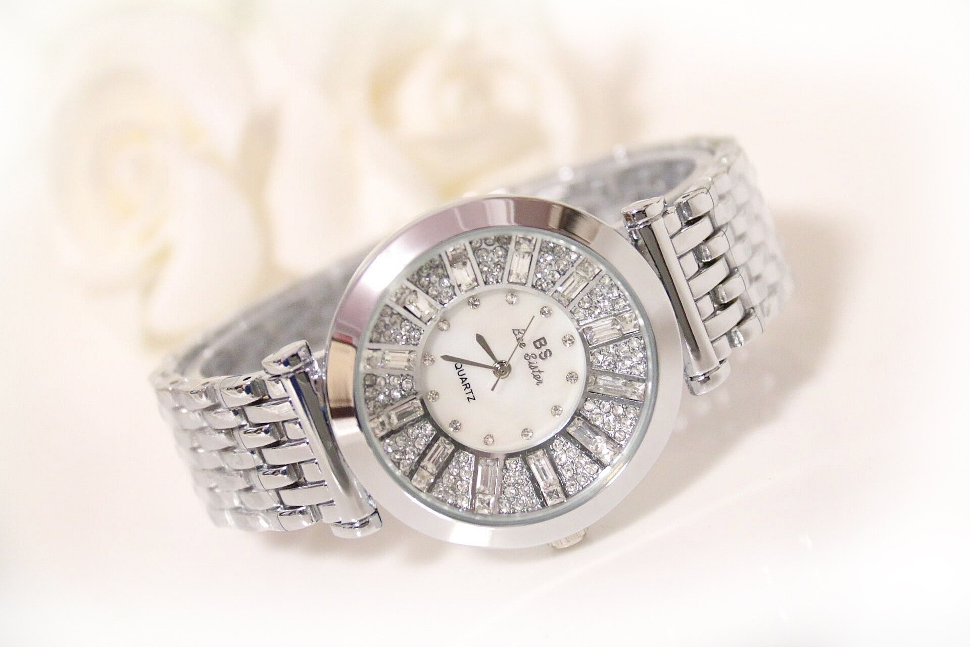 MODIWEN Luxury Ladies Rhinestone Bracelet Watch with Quartz Movement Women Watches (Sliver)