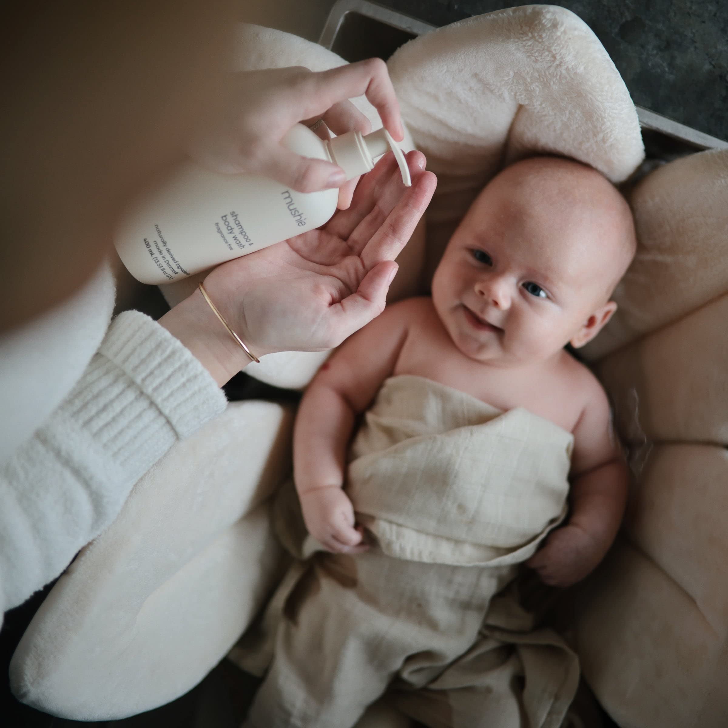 mushie Baby Shampoo & Body Wash | Gentle Formula for Delicate Skin | Certified Organic | Made in Denmark, 13.53 fl oz (Fragrance Free)