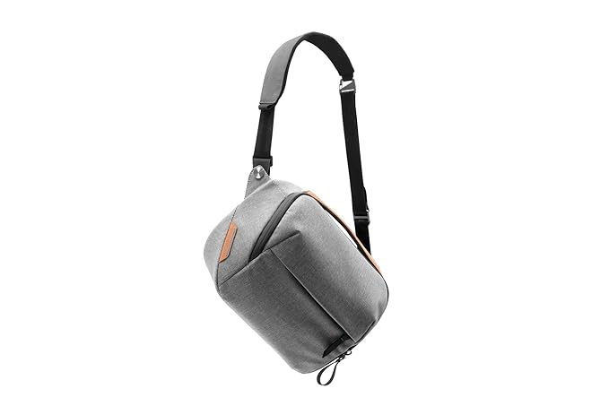 amazonbasics everyday sling
