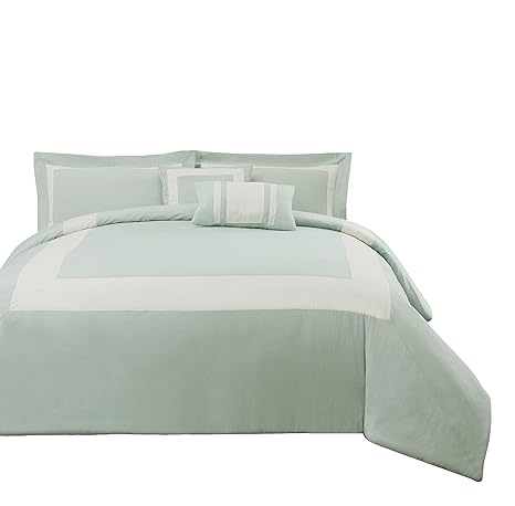 Forte 5 Piece Full Size Comforter Set Aqua Green Background With