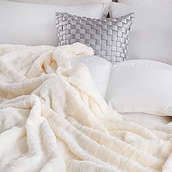 Linecooo Cream White Fleece Throw Blanket