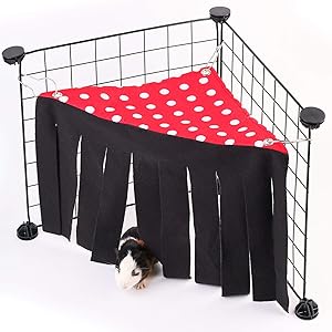 CROWNY Guinea Pig Hideout, Corner Fleece Forest Hideaway for Guinea Pigs, Ferrets, Chinchillas, Rats, Bunny & Other Small Animals Without Metal Fences (Red)