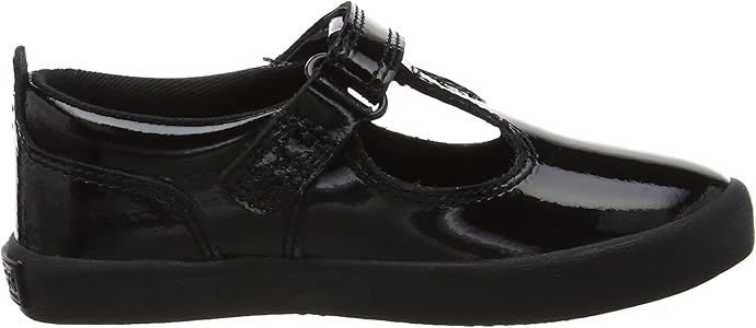 kariko t strap kickers