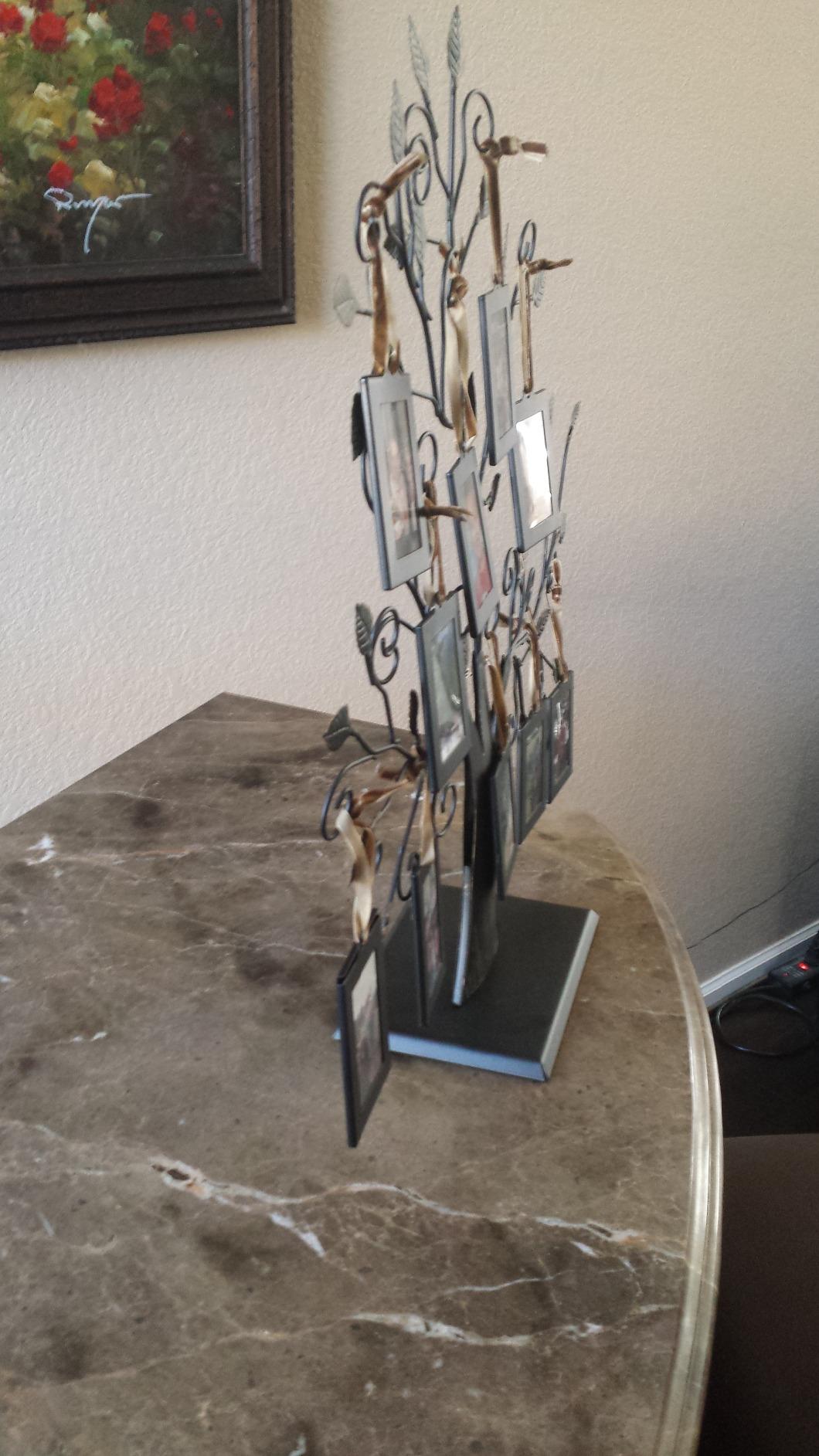 10/mo Finance Klikel Family Tree Picture Frame Display with 10 Hanging Picture Photo Frames