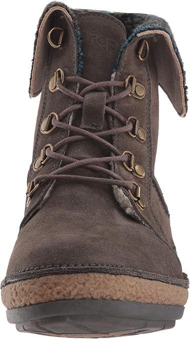 dayna hiking boot