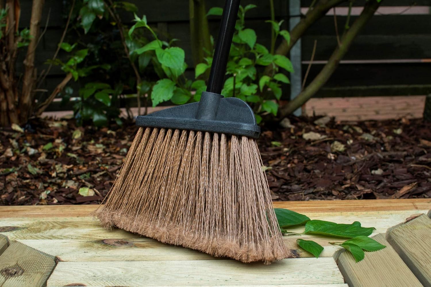 York NUTTY GARDEN Broom with Handle 540 g, Red - Image 5