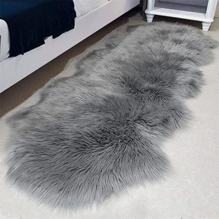 HEQUN Faux Lammfell Schaffell Teppich Kunstfell Dekofell Lammfellimitat Teppich Longhair Fell Nachahmung Wolle Bettvorleger S