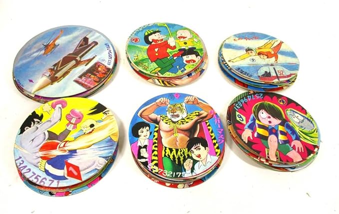 Amazon 大量 昭和 丸型 メンコ めんこ 面子 約50枚 おそ松くん タイガーマスク 鬼太郎 あしたのジョー パーマン アニメ 漫画キャラ等 S107 アニメ 萌えグッズ 通販