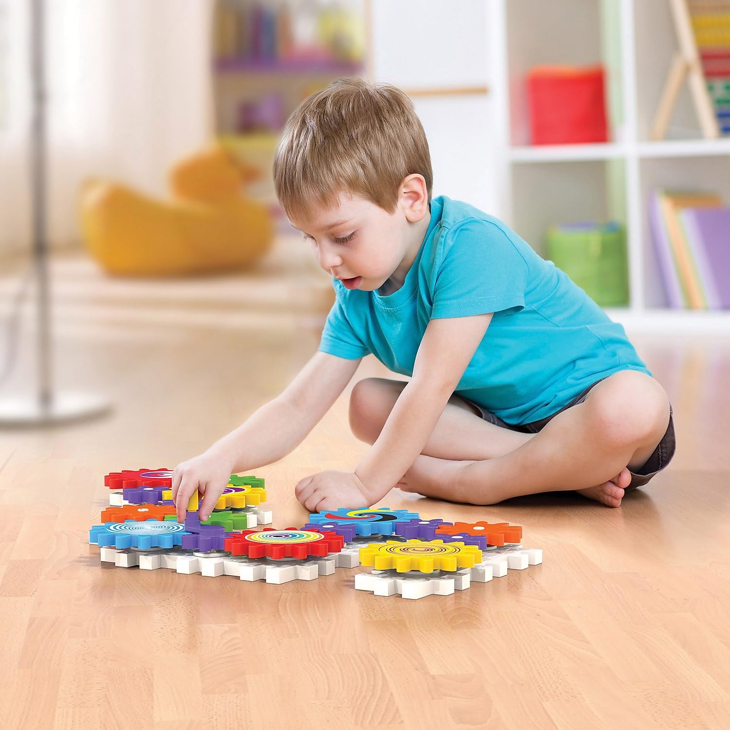 Quercetti Kaleido Gears - 55 Piece Building Set with 3 Different Sized Gears, Medium