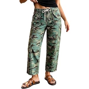 Flamingals Mid Rise Straight Leg Crop Pants for Women Camo Print Seam Front Drawstring Casual Trendy Pants with Pockets