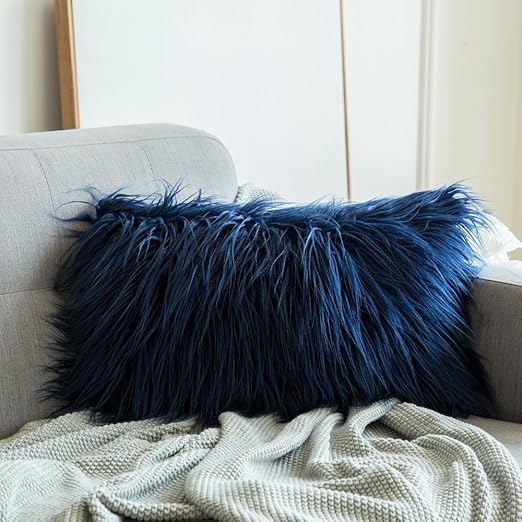 navy fur pillow