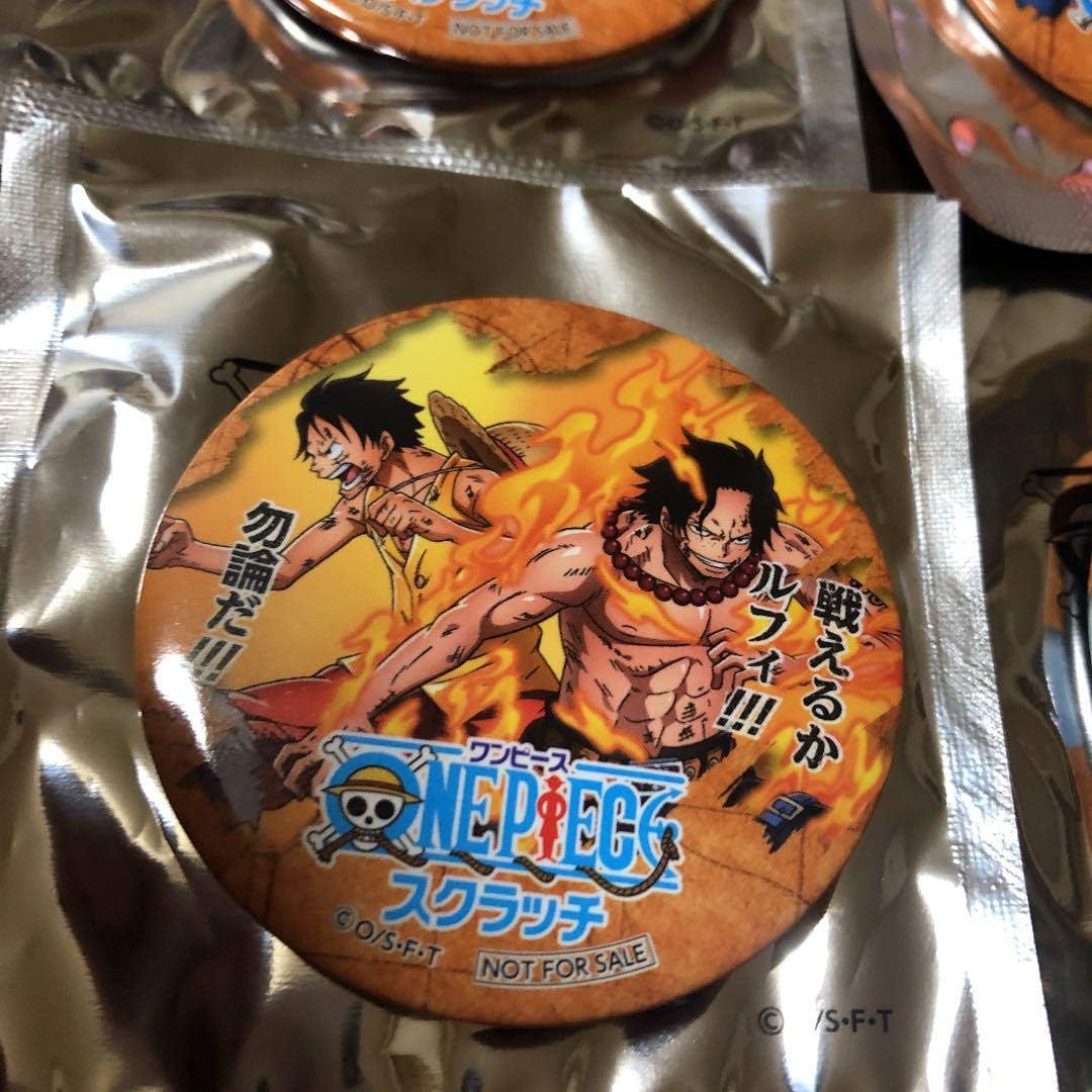 Amazon 宝くじ ノベルティ ワンピース スクラッチ 缶バッジ 4点セット ルフィ エース サボ シャンクス アイドル 芸能人グッズ 通販