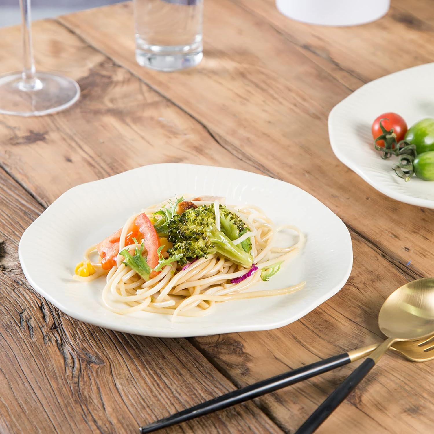  | Ceramic Dinner Plates Set of 4, Hasense Ivory White Dish Set Serving Plates, 10.6" Kitchen Porcelain Serving Dishes, Lotus Leaf Shape Modern Plate Set Microwave Oven and Dishwasher Safe: Dinner Plates