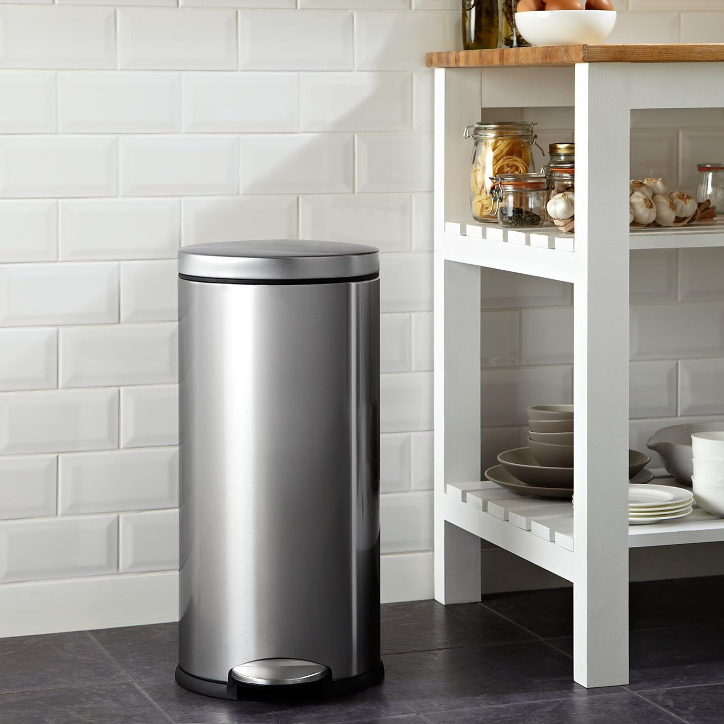 mofna Stainless Steel Plain Pedal Dustbin with Plastic Bucket (Silver, 12X20 inch, 20 L, Made in India)