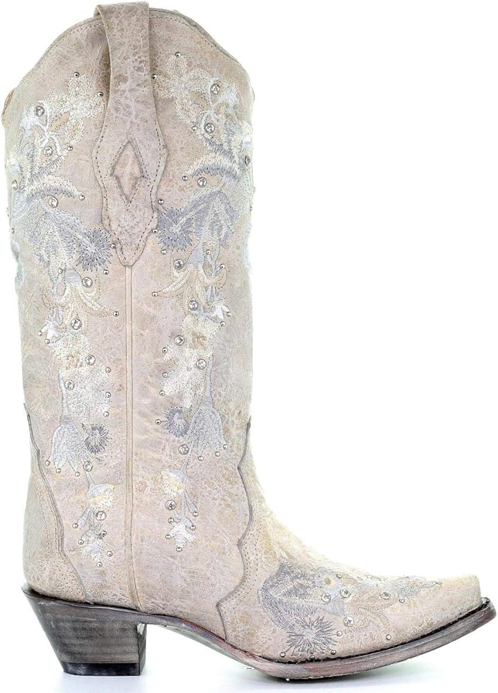 cowgirl boots with white embroidery