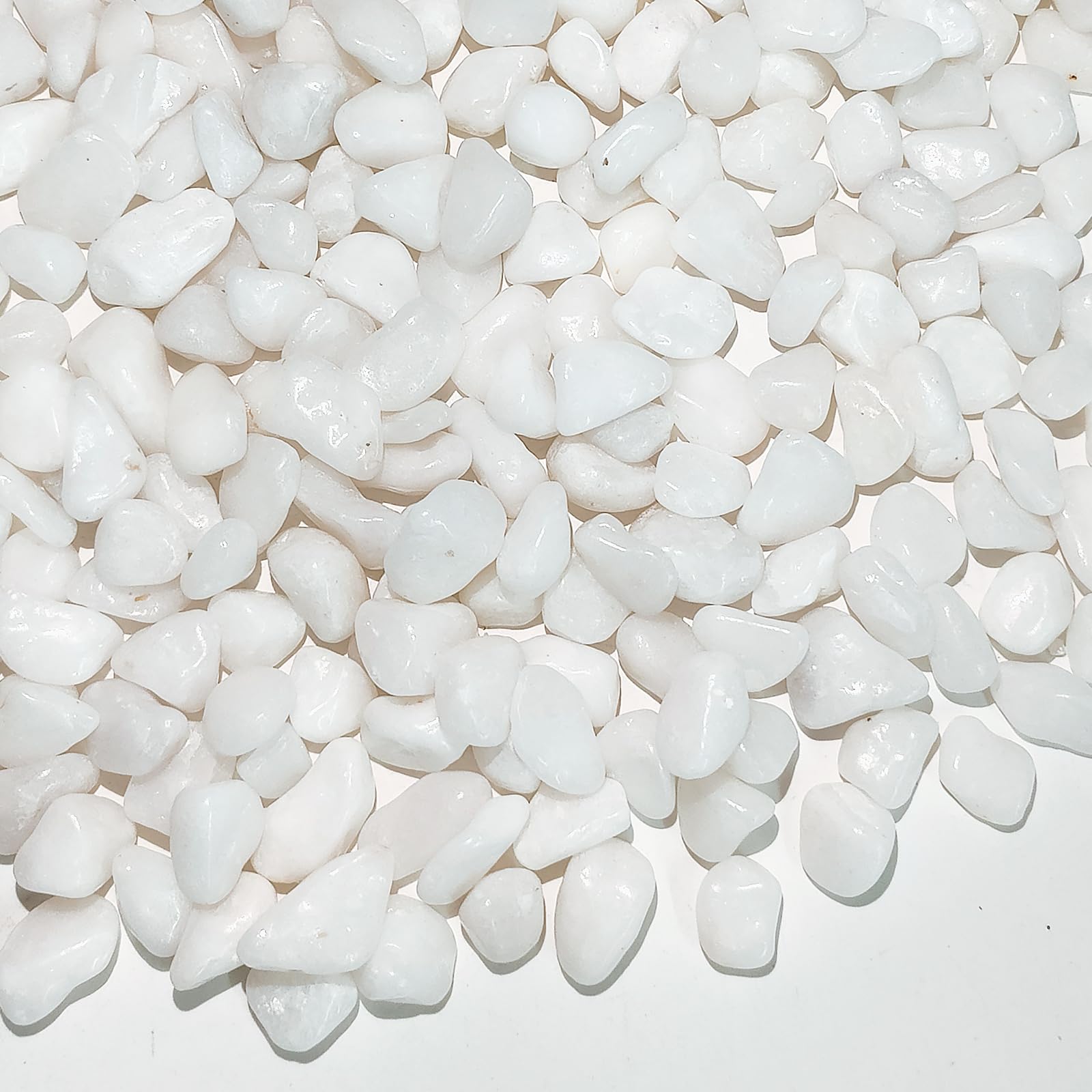 FANTIAN 0.9 kg White Pebbles for Garden, 6-9 mm Polished White Gravel, Decorative Stones for Plant Pots, Vases and Aquarium