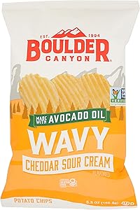 BOULDER CANYON Wavy Cheddar Sour Cream Potato Chips, 5.5 OZ