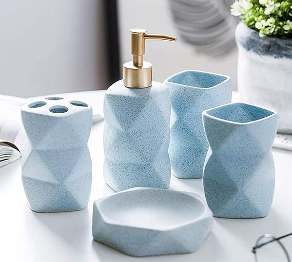 ZCCL Modernes Design 4/5/6-teiliges Badezimmerzubehör-Set Badezimmer