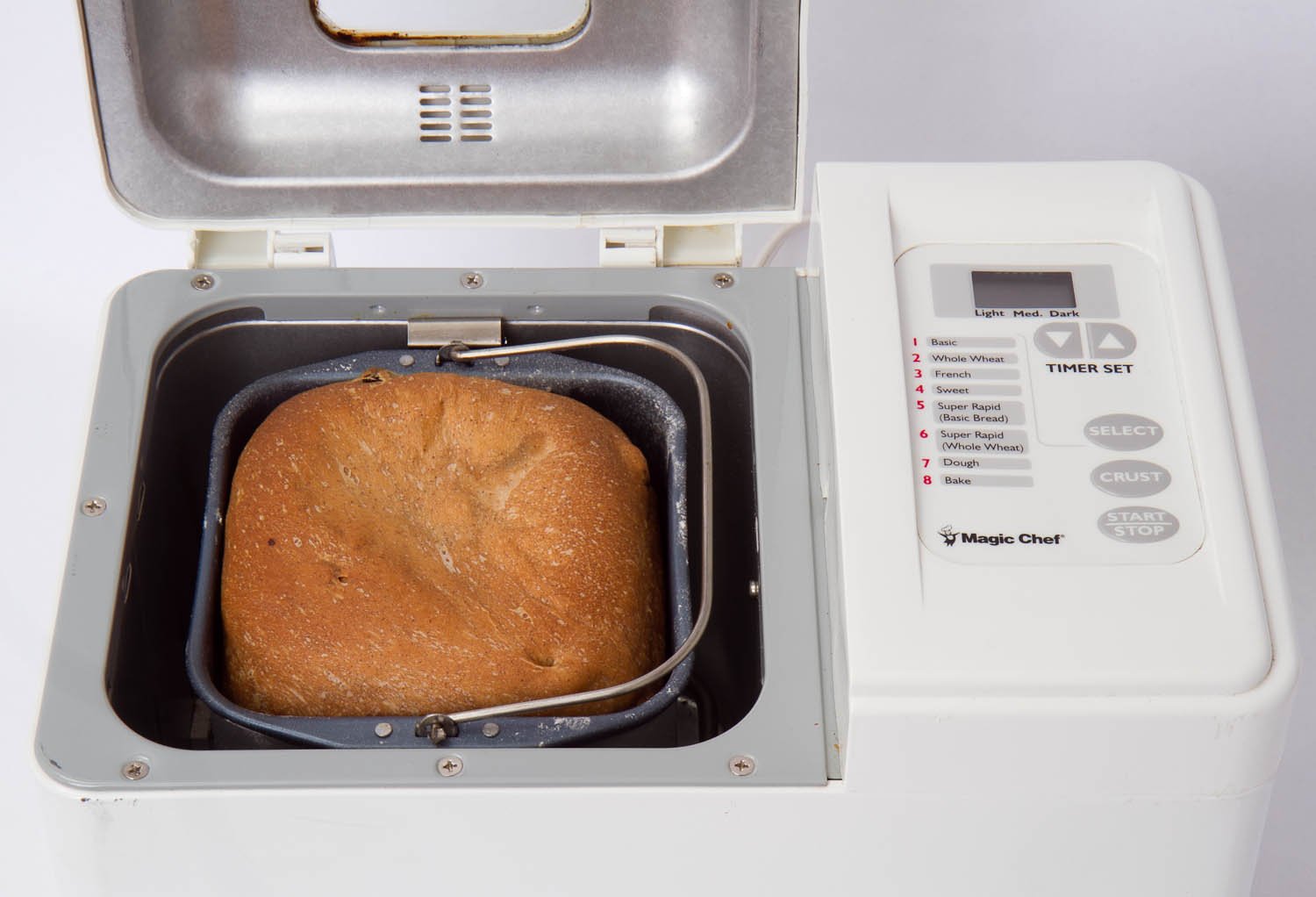 Amazon.com: MAGIC CHEF AUTO 1.5 POUND BREADMAKER, MODEL CBM-310 Bread