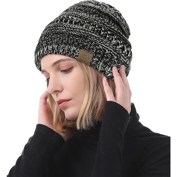 Handmade Crochet Fox Beanie Hat For Women - Vintage Slouchy Goth Grunge Y2K Accessory (Black Red, Medium)