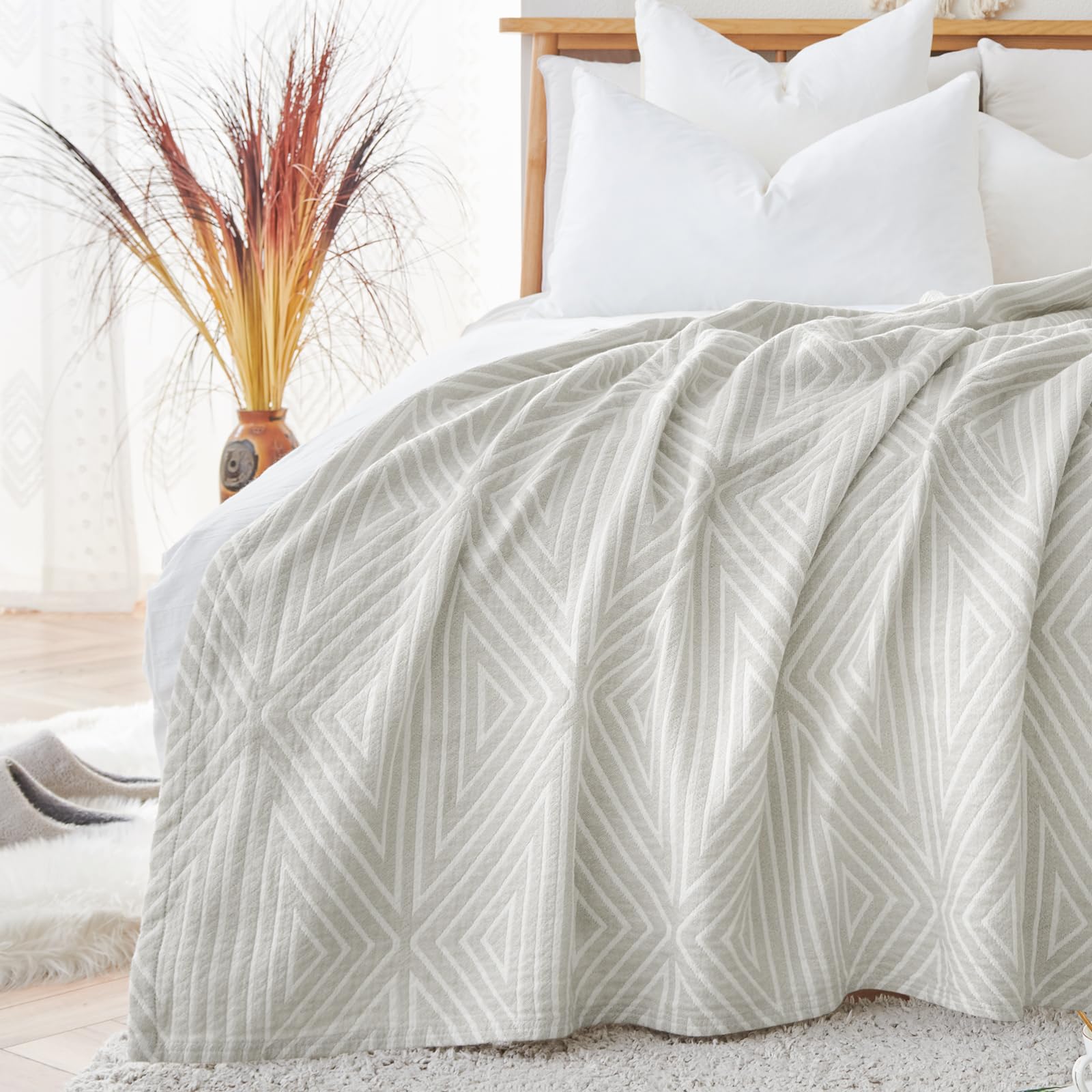 Photo 1 of jinchan Boho 100% Cotton Blanket Muslin Lightweight Twin Size Quilted Throw Blanket for Couch Soft Cozy All Season Blanket 3-Layer Geometric Cotton Blanket for Bedroom Decor Grey 60x80 Inches