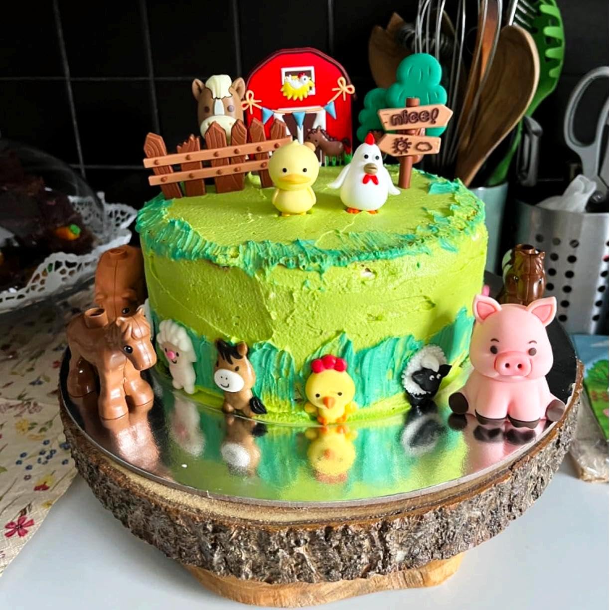 Roaring Good Time Bauernhof Geburtstag Deko - Farm Birthday Kuh Schafe Kuchen Tortendeko 7