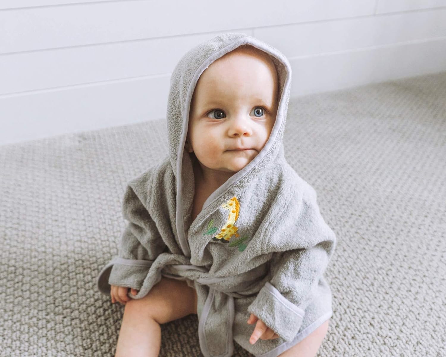 Spasilk 100% Cotton Hooded Terry Bathrobe with Booties—Baby Girl Gifts—Baby Boy Gifts—0-9 Months—Shower Gift: Baby