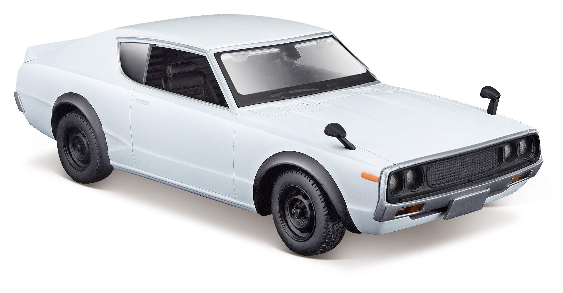 Maisto 1973 Nissan Skyline 2000GT-R Classic Super Car – 1:24 Scale – Incredibly Detailed Die-Cast Replica Collectible Model Vehicle, Silver