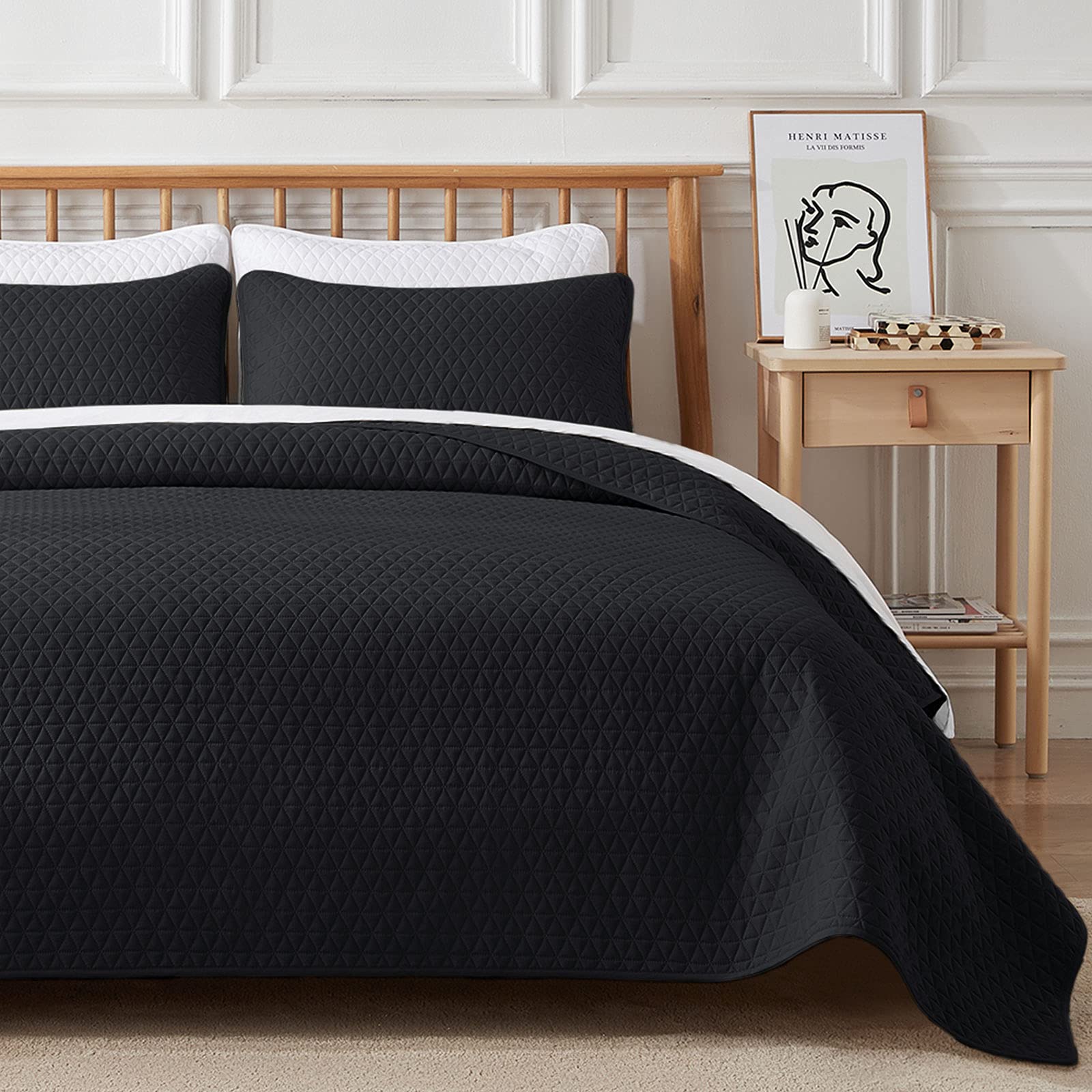 VEEYOO Quilt Set 3 Piece Black Bedspread Double Size - Soft Lightweight Quilted Bedspread Double Quilt Covers for All Season, Microfiber Bedspread Coverlet Quilt Set (1 Quilt, 2 Pillow Shams, Black)