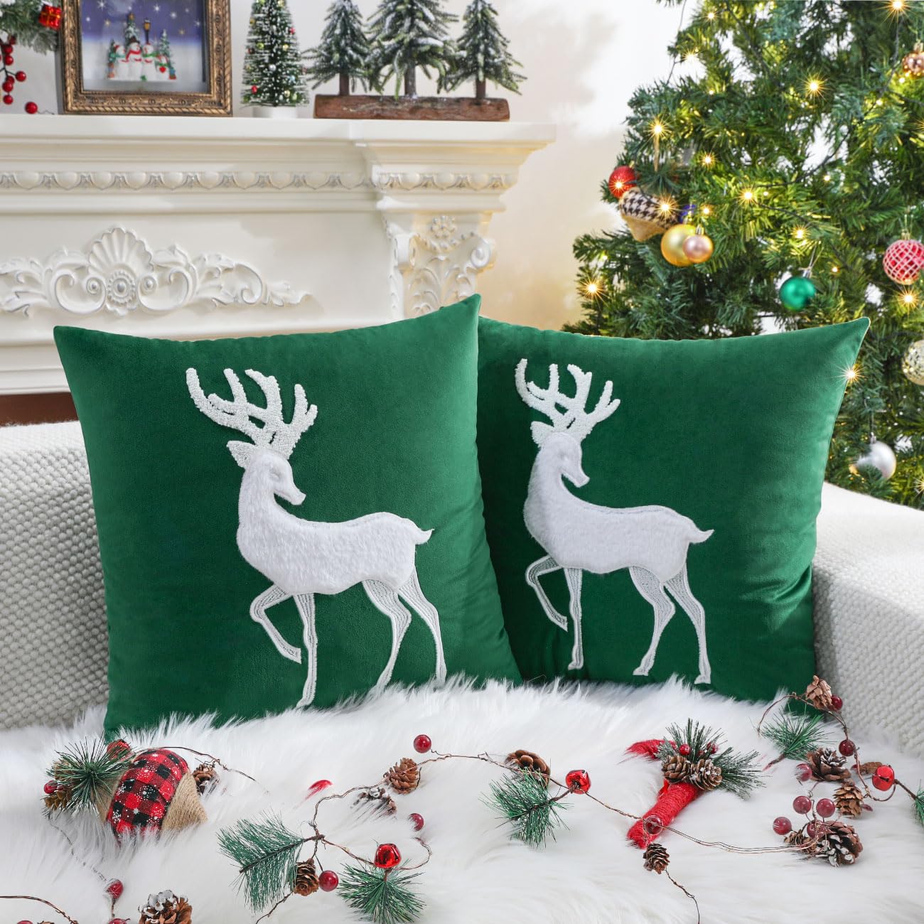 Lewondr Christmas Reindeer Throw Pillow Covers, 18 x 18 Inches Set of 2 Elk Embroidered Square Pillow Case Soft Cozy Velvet Decorative Pillowcase for Sofa Couch Bed Living Room Bedroom, Green
