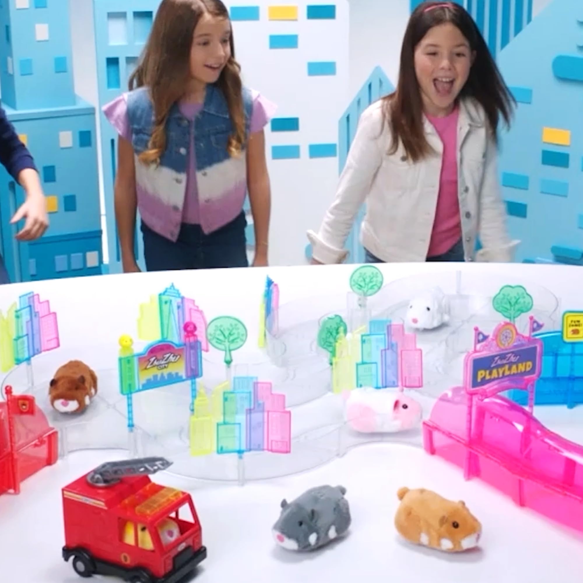 zhuzhu City Downtown Starter Playset with Electronic Hamsters Pipsqueak and Sophie - Perfect for Boys & Girls! Interactive Hamsters and Downtown Starter Playset - 40+ Unique Sounds & Actions - 4+