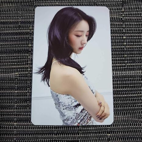 Amazon Apinkボミ トレカ One Six I M So Sick フォトカードbomi おもちゃ ホビー