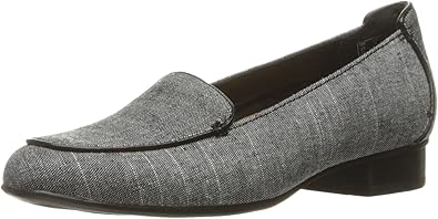 clarks loafers women