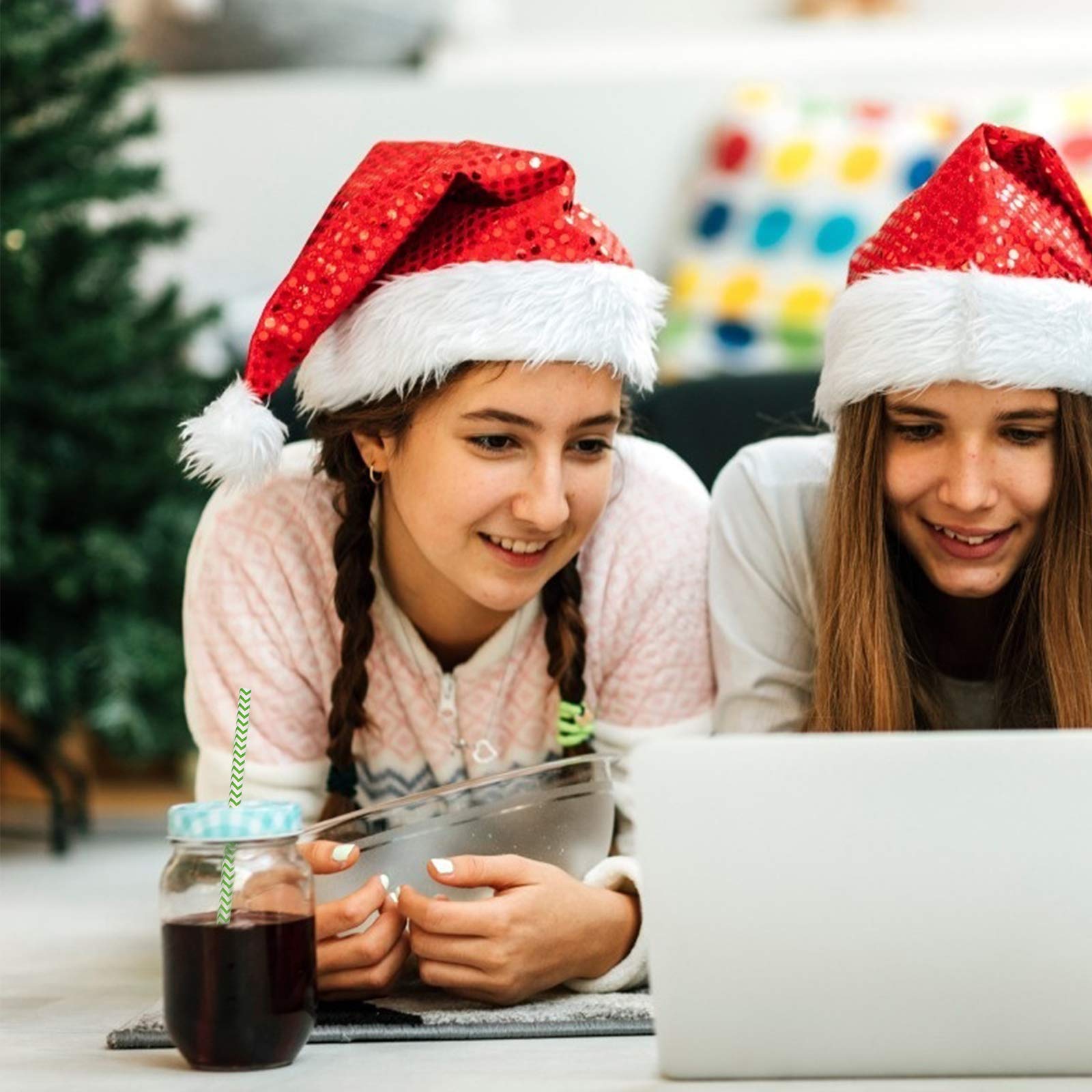 PATAZOK 200pcs Christmas Paper Straws Biodegradable Drinking Straws Disposable Red and Green Paper Straws Colorful Straws for Xmas Party Celebration Cocktail Decorations