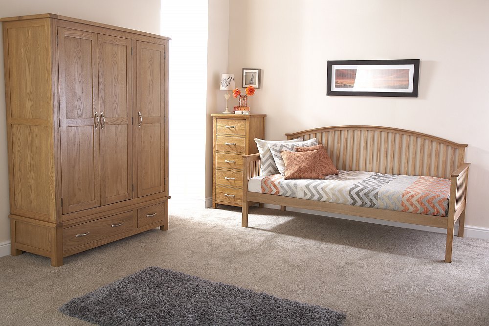 Home Source Oak Day Bed Wooden Single Sofa Bed Spare Guest Room Occasional Slatted Madrid