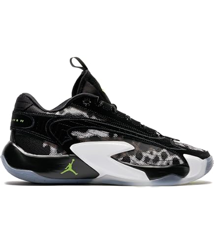Amazon.com | NIKE Luka 2 