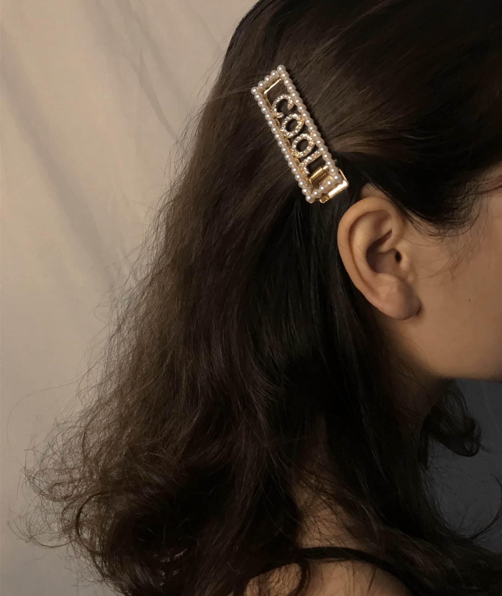 Wendalern Crystal Pearl Hair Clips Barrette Pearl Rhinestone Hair Pins Headpiece Crystal Letter Barrette Clips Gold Pearl Word Hairclip Hair Accessories for Women and Girls